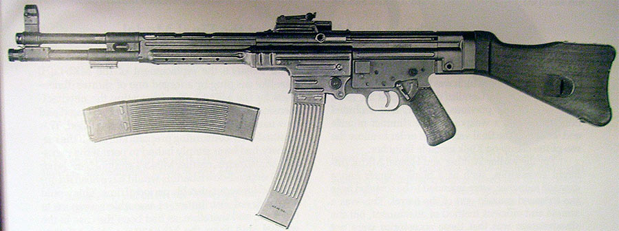 Штурмовая винтовка MKb.42(H) , конструкции Хуго Шмайсера