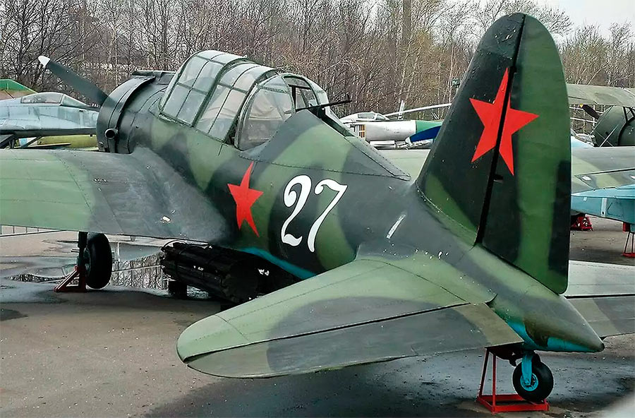 Ближний бомбардировщик Су-2, вид сзади на кабину стрелка