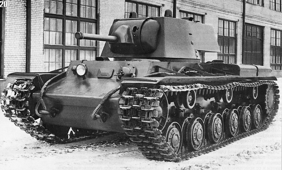 Tyazhelyiy tank KV 1