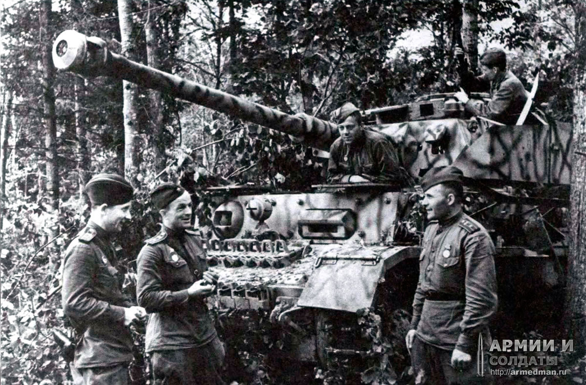 Pz-IV-aust-H,-захваченный-под-орлом-у-9-й-танковой-дивизии,-1943