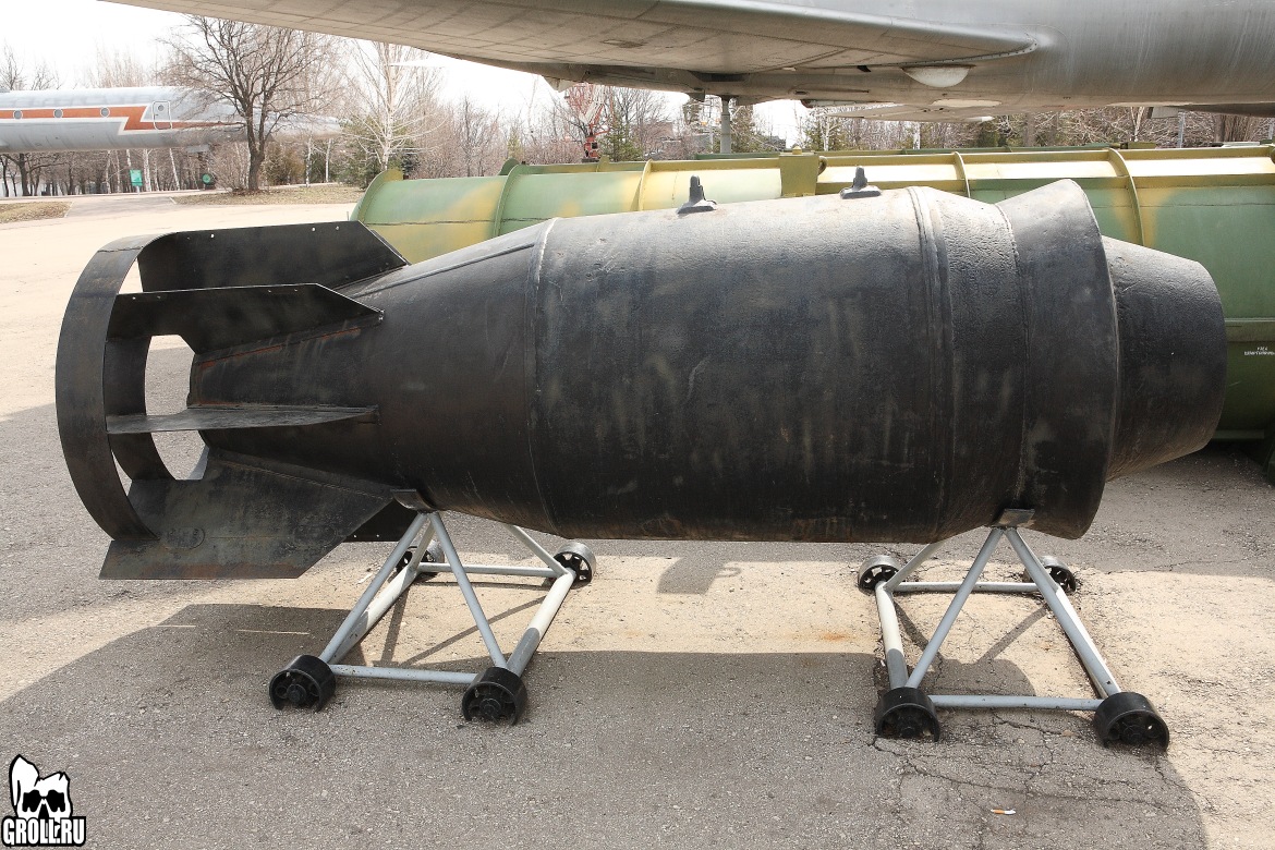 ФАБ-5000М-54 , какие бывают бомбы