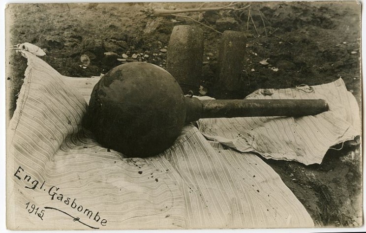 Британская авиа- то ли бомба, то ли граната. 1915 год