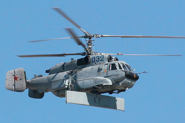 Вертолет Ка-31. Хорошо видна антенна под днищем