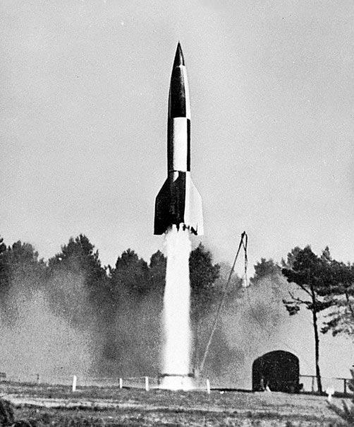Первый запуск немецкой ракеты Фау-2.