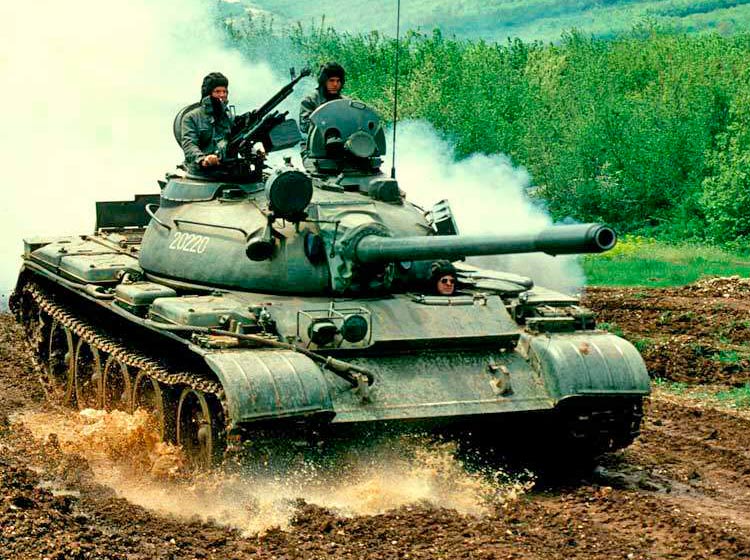 Средний танк Т-55 - основа советской группировки в Афганистане
