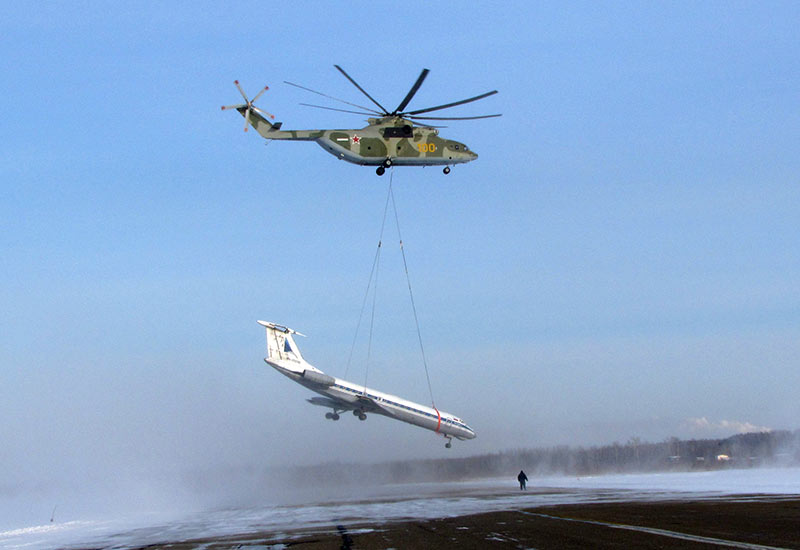 Фотография характеризующая вертолет Ми-26 лучше всяких слов и характеристик