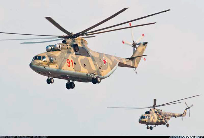Для сравнения: вертолеты Ми-26 и Ми-8. А ведь Ми-8 маленьким никак не назовешь.
