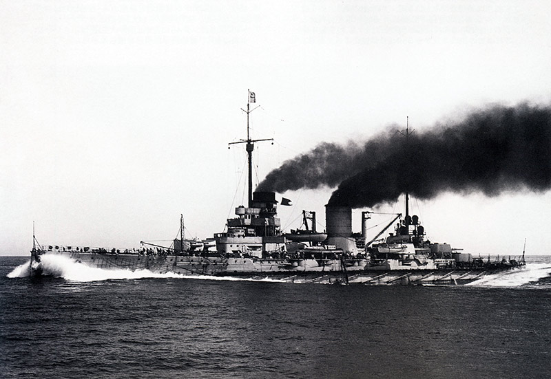 Линейный крейсер Мольтке в походе