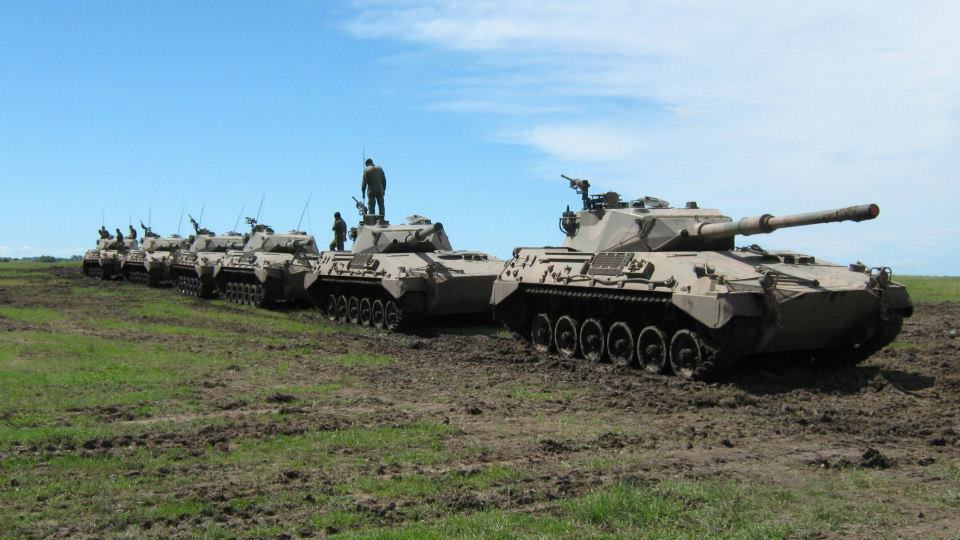 Колонна аргентинских танков TAM 