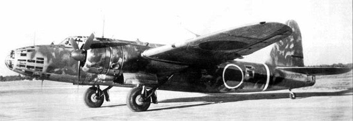 Бомбардировщик Ki-49 на аэродроме