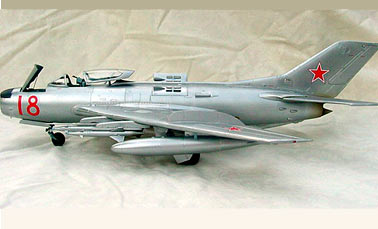 Советский истребитель МиГ-19