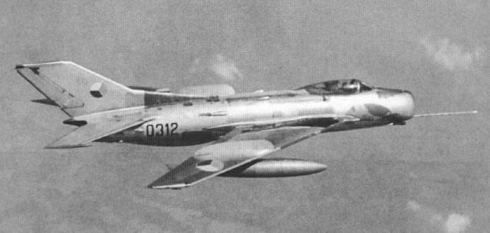МиГ-19 в небе