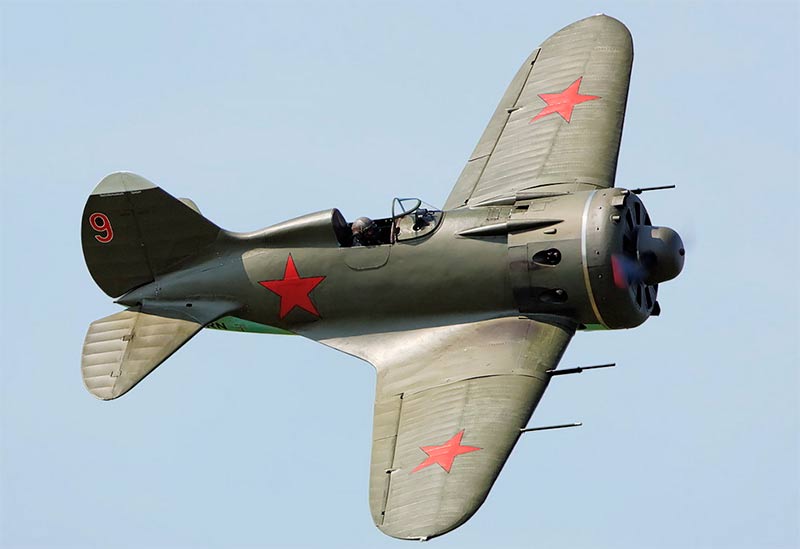 Советский истребитель И-16