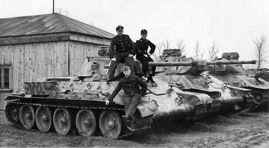Советские танки Т-34-76 на службе вермахта.
