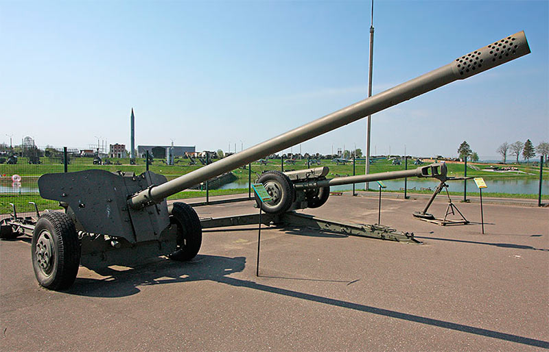 100-мм противотанковая пушка Т-12 / МТ-12 «Рапира» (2А19, 2А29)