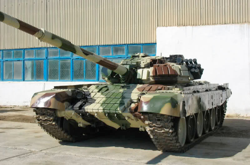 Основной боевой танк Т-72Б