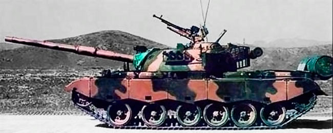 Китайские танки конца 20-го века выглядят как дикие гибриды различной иностранной техники, каким-то образом слепленной в единое целое