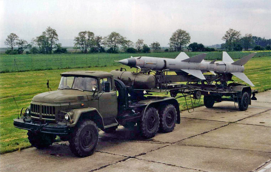 Ракета комплекса С-75 в транспортном положении
