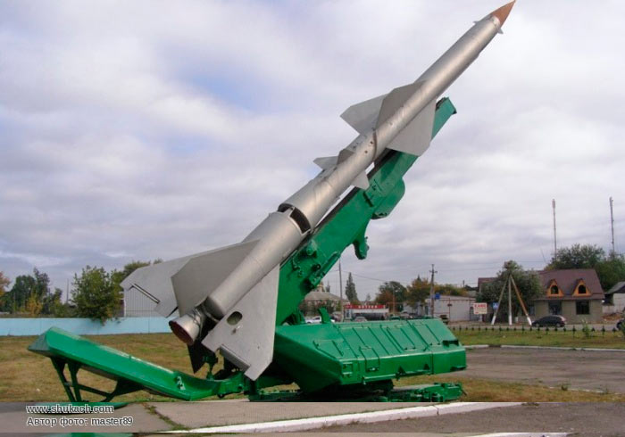 Зенитно-ракетный комплекс С-75М «Волхов» (С-75 «Двина» и «Десна»)