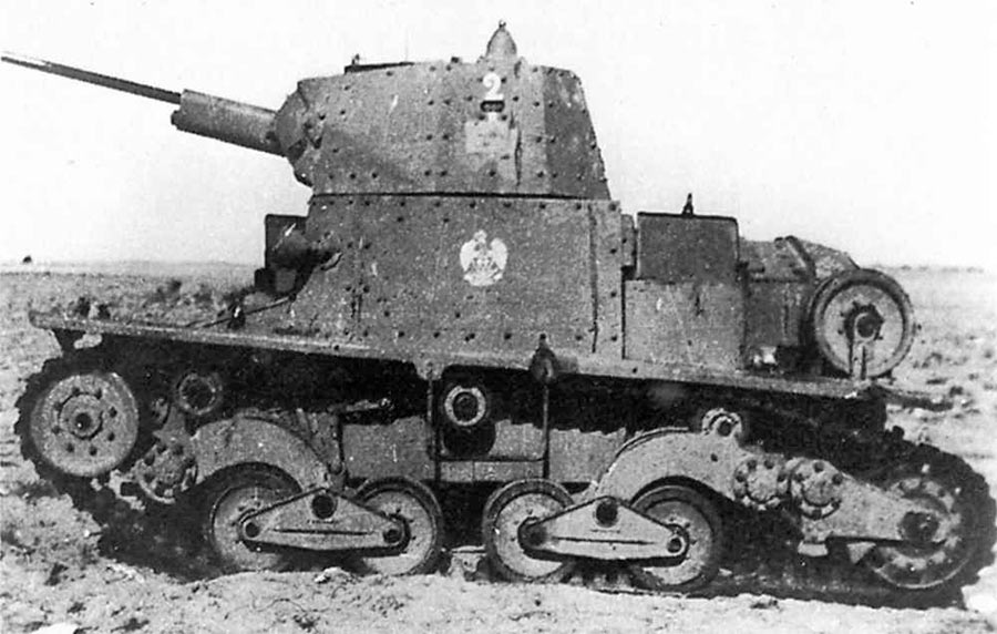 Легкий танк L6/40, вид сбоку