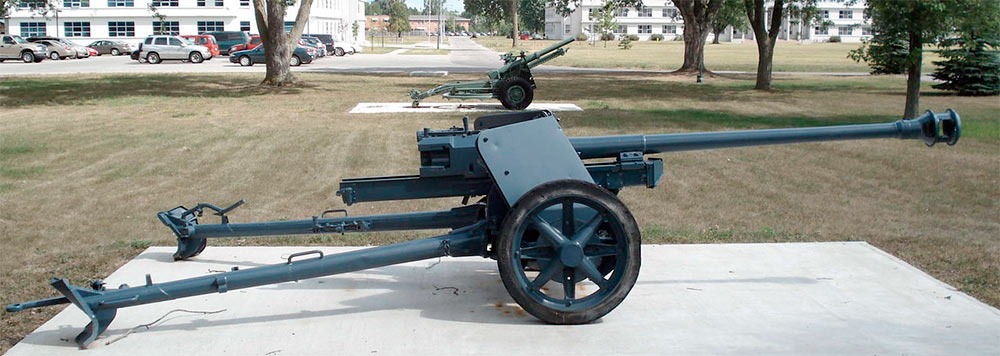 75-мм противотанковая пушка PaK-40 обр. 1939 г., вид сбоку