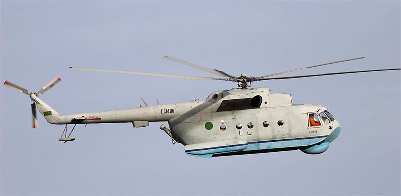 Ми-14 в полете. С этого ракурса вертолет-амфибия выглядит как самый обычный Ми-8.
