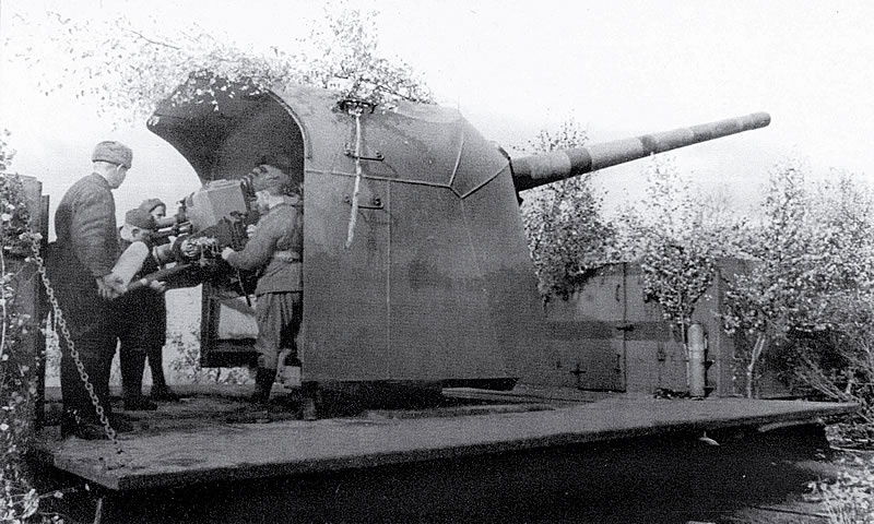 130-мм железнодорожная установка Б-57 - сухопутный вариант корабельной пушки Б-13
