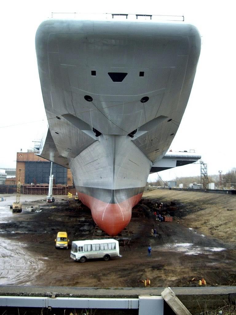 Окончательный вид носовой части авианосца «Викрамадитья» (бывший «Адмирал Горшков») после модернизации