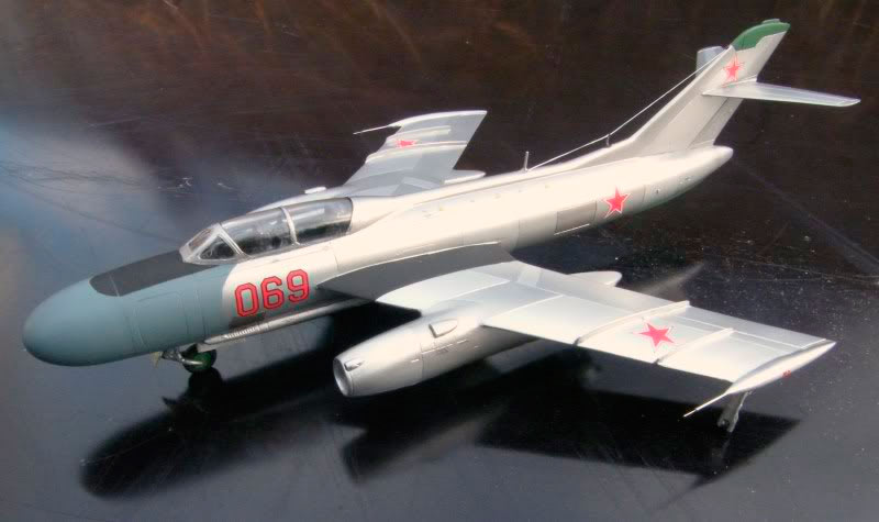 Модель истребителя-перехватчика Як-25