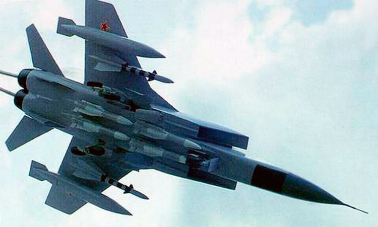 Комплекс вооружения перехватчика МиГ-31. Впечатляет, не так ли?
