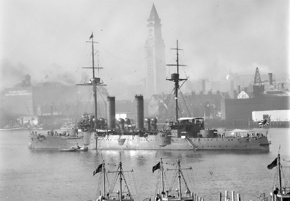 Японский крейсер «Асама» с визитом вежливости в Бостоне, США. Послевоенный снимок (1917 или 1927 г.)