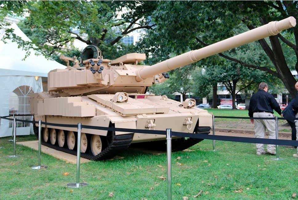 Легкий танк М8 AGS (105mm Armored Gun System)