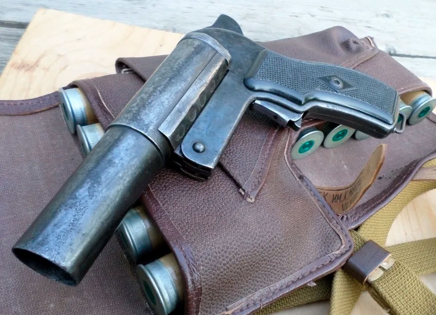 Сигнальный пистолет Шпагина (СПШ-43 и СПШ-44)