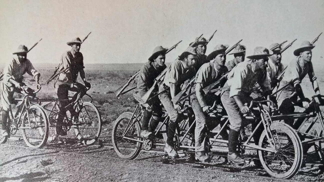 Велосипедный рельсовый поезд времен 2-ой бурской войны