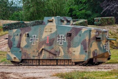 Современная реконструкция panzerwagen A7V