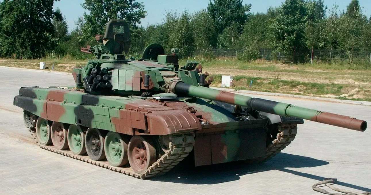 О, привет Т-72! А, это польский PT-91...